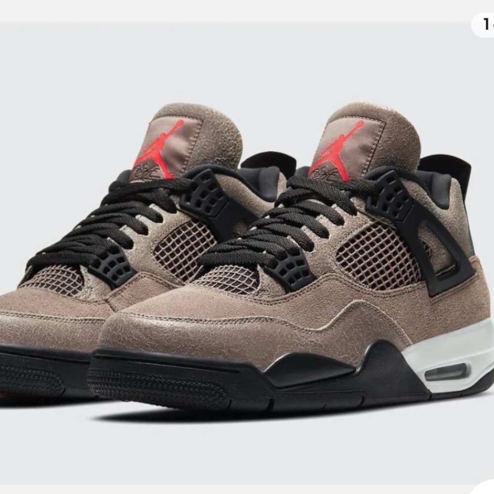 Air Jordan 4